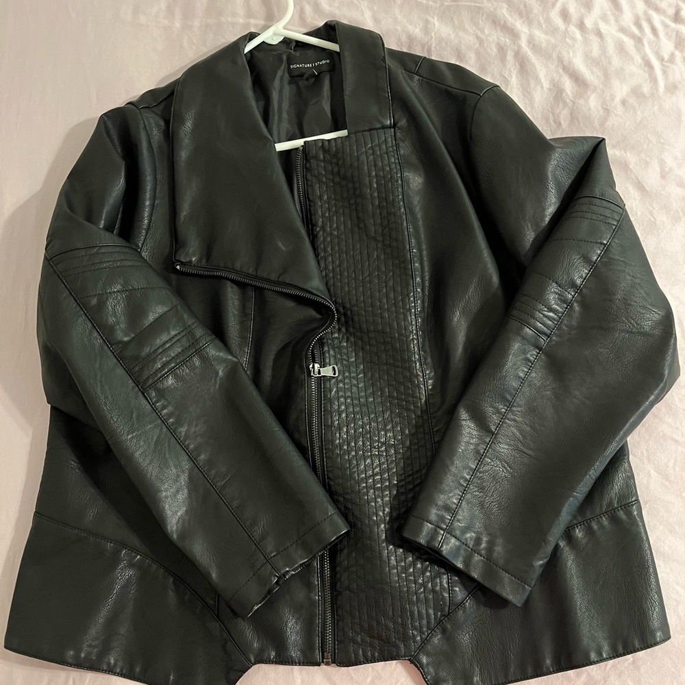 Signature Studio black jacket